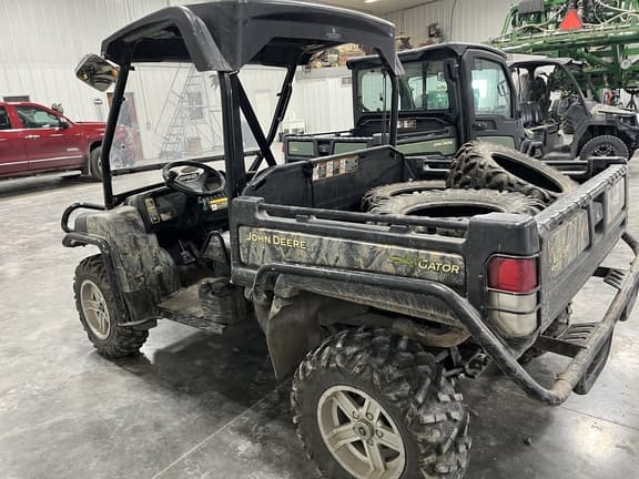 Image of John Deere Gator XUV 825i equipment image 2