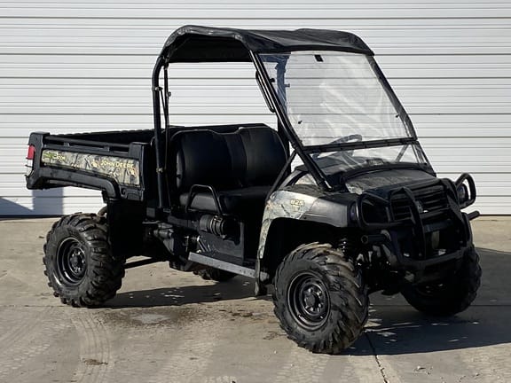 2011 John Deere Gator XUV 825i Equipment Image0