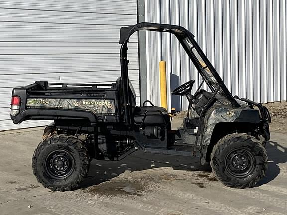 Image of John Deere Gator XUV 825i equipment image 1