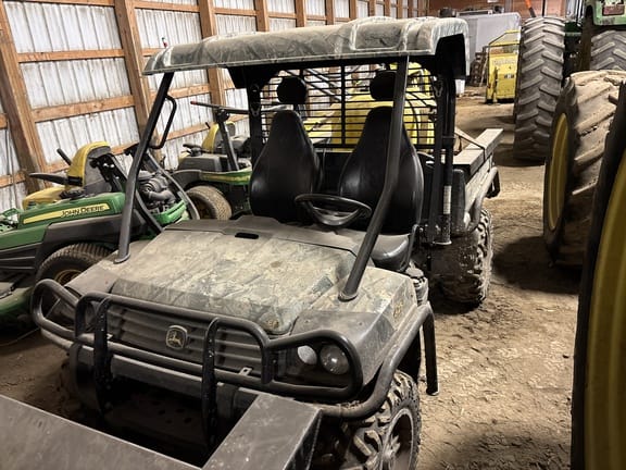 2011 John Deere Gator XUV 825i Equipment Image0