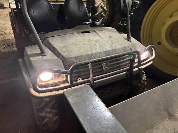 Image of John Deere Gator XUV 825i equipment image 3