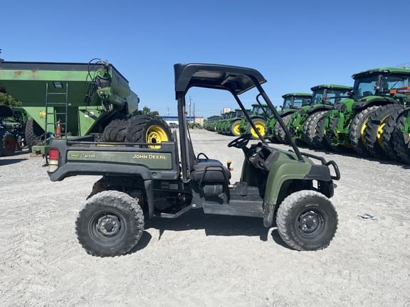 Image of John Deere Gator XUV 825i equipment image 3