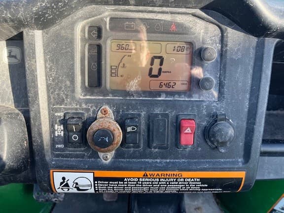 Image of John Deere Gator XUV 825i equipment image 3