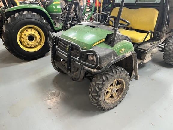 2011 John Deere Gator XUV 825i Equipment Image0