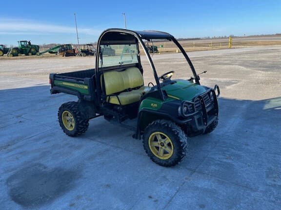 Image of John Deere Gator XUV 825i Primary image
