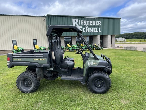 2011 John Deere Gator XUV 825i Equipment Image0