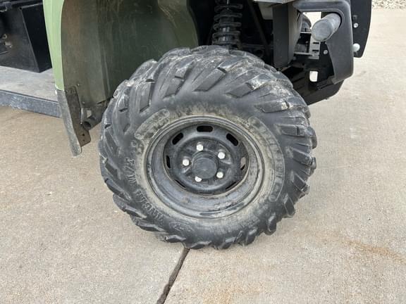 Image of John Deere Gator XUV 825i equipment image 2