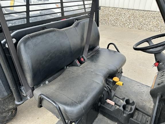 Image of John Deere Gator XUV 825i equipment image 4