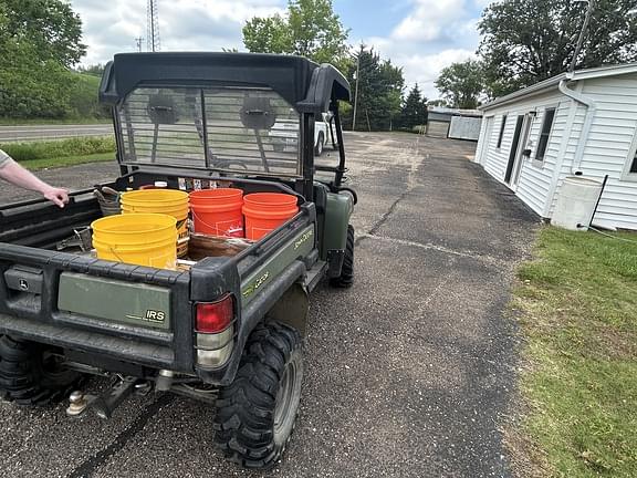 Image of John Deere Gator XUV 825i equipment image 4