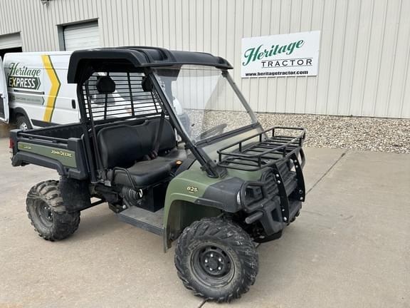 Image of John Deere Gator XUV 825i equipment image 1