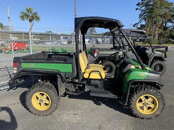 Image of John Deere Gator XUV 825i equipment image 1