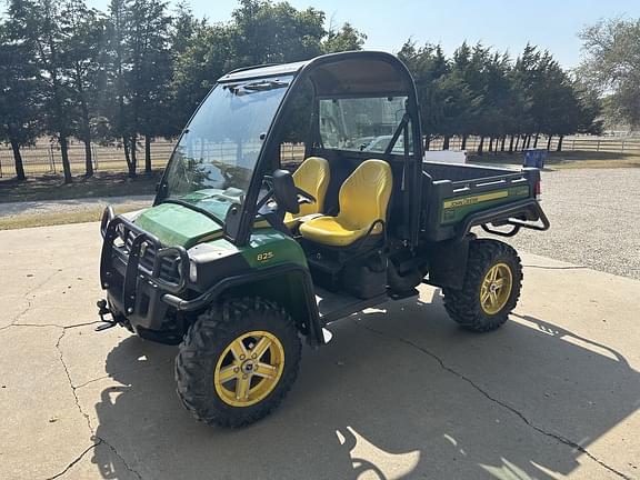 Image of John Deere Gator XUV 825i equipment image 1