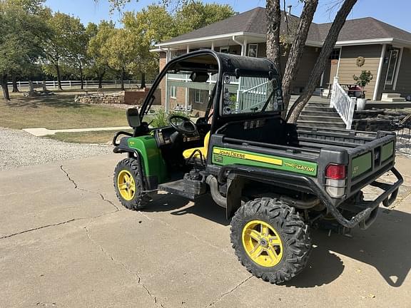 Image of John Deere Gator XUV 825i equipment image 2