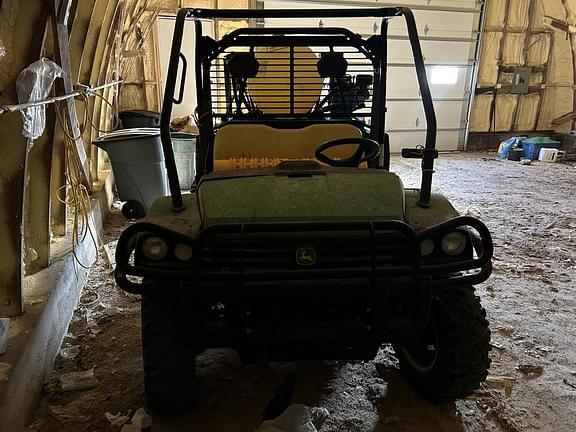 Image of John Deere Gator XUV 825i equipment image 2