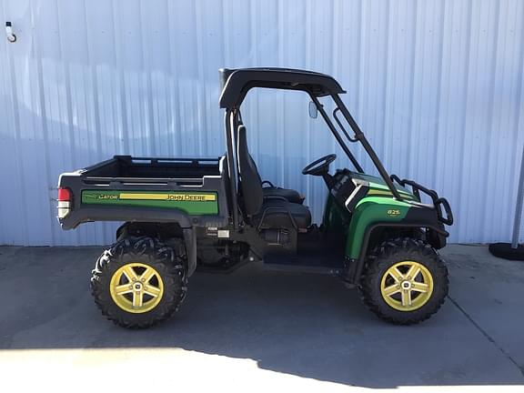 Image of John Deere Gator XUV 825i equipment image 3