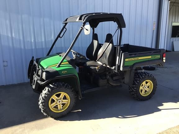 Image of John Deere Gator XUV 825i equipment image 1