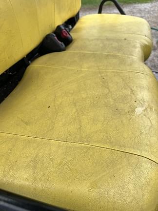 Image of John Deere Gator XUV 825i equipment image 4