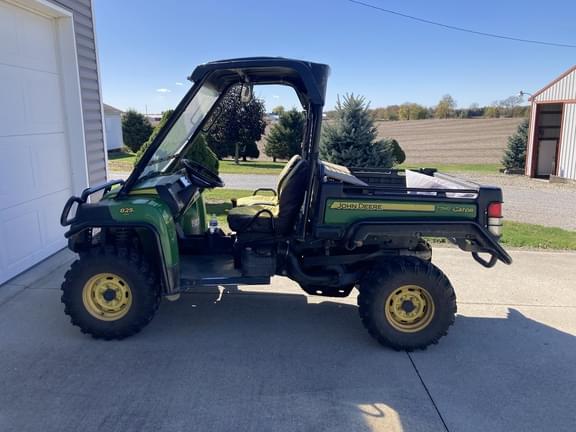 Image of John Deere Gator XUV 825i equipment image 4