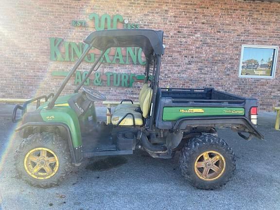 Image of John Deere Gator XUV 825i equipment image 1