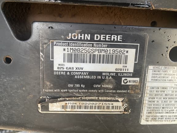 Image of John Deere Gator XUV 825i equipment image 1