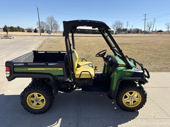 Image of John Deere Gator XUV 825i equipment image 3