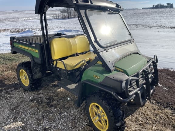 Image of John Deere Gator XUV 825i equipment image 2
