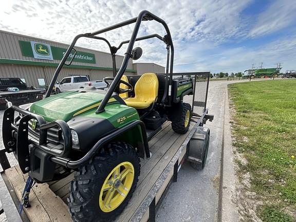 Image of John Deere Gator XUV 825i equipment image 4