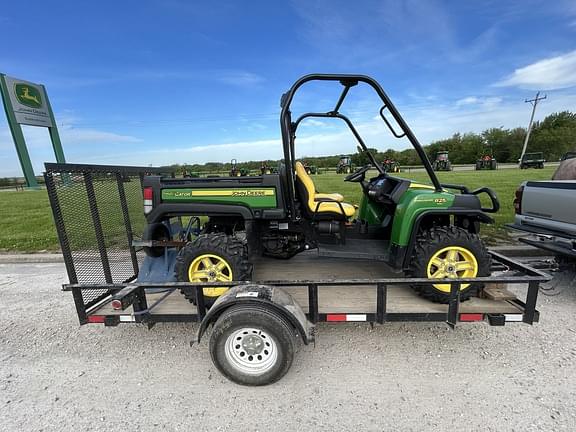 Image of John Deere Gator XUV 825i Primary image