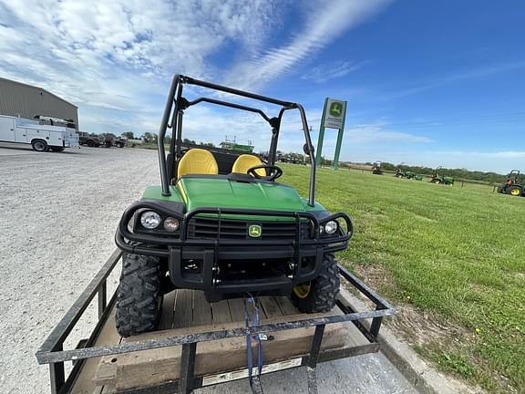 Image of John Deere Gator XUV 825i equipment image 3