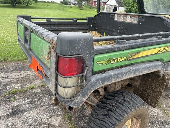 Image of John Deere Gator XUV 825i equipment image 2