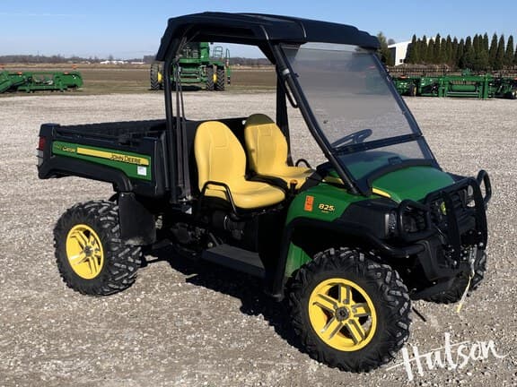 Image of John Deere Gator XUV 825i Primary image