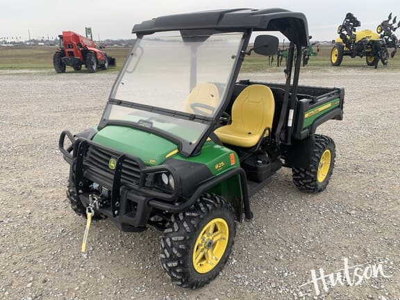Image of John Deere Gator XUV 825i equipment image 2
