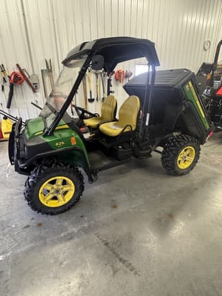 Image of John Deere Gator XUV 825i equipment image 1