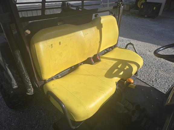 Image of John Deere Gator XUV 825i equipment image 2