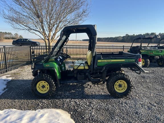 Image of John Deere Gator XUV 825i equipment image 1