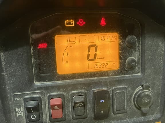 Image of John Deere Gator XUV 825i equipment image 1