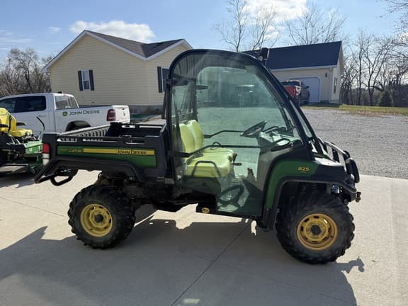 Image of John Deere Gator XUV 825i equipment image 1
