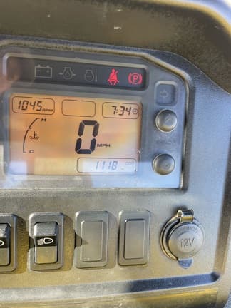 Image of John Deere Gator XUV 825i equipment image 4