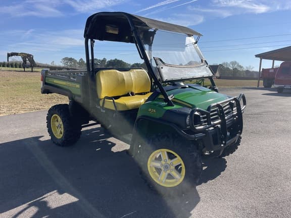 Image of John Deere Gator XUV 825i equipment image 2