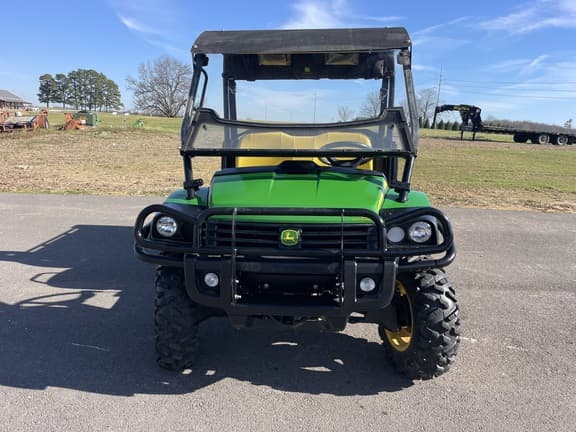 Image of John Deere Gator XUV 825i equipment image 1