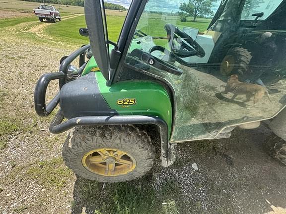 Image of John Deere Gator XUV 825i equipment image 3