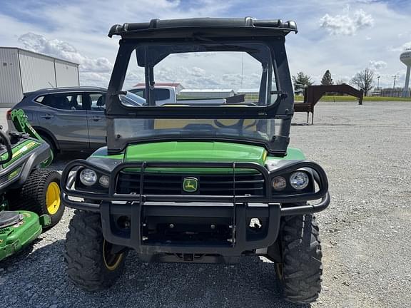 Image of John Deere Gator XUV 825i equipment image 1
