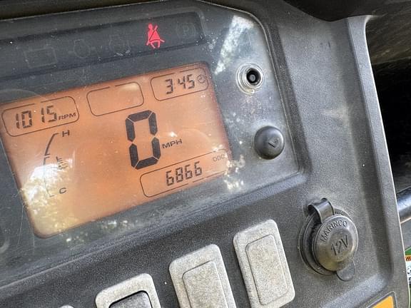 Image of John Deere Gator XUV 825i equipment image 3
