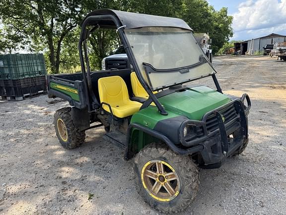 Image of John Deere Gator XUV 825i equipment image 1
