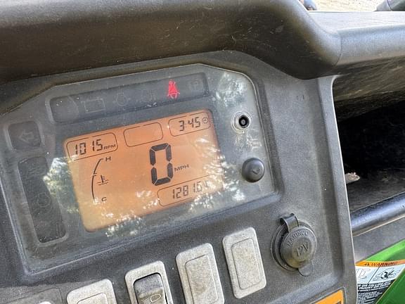Image of John Deere Gator XUV 825i equipment image 4