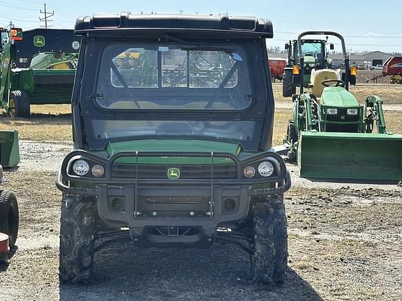 Image of John Deere Gator XUV 825i equipment image 1