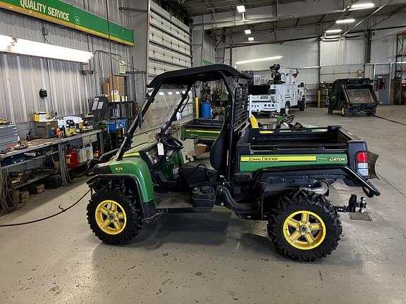 Image of John Deere Gator XUV 825i Primary image