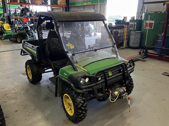 Image of John Deere Gator XUV 825i equipment image 4