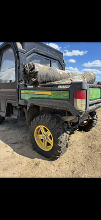 Image of John Deere Gator XUV 825i equipment image 3