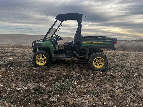 Image of John Deere Gator XUV 825i equipment image 1